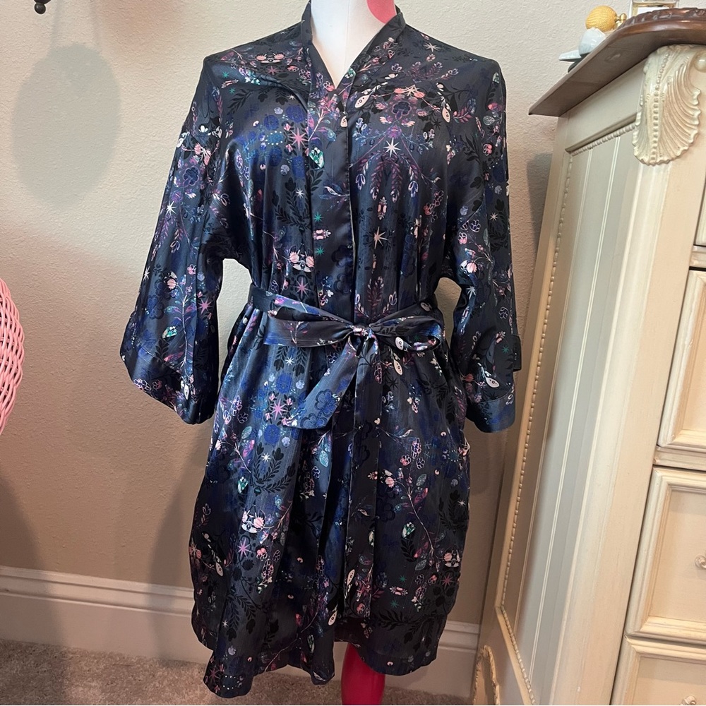 Victoria’s Secret Robe floral blue